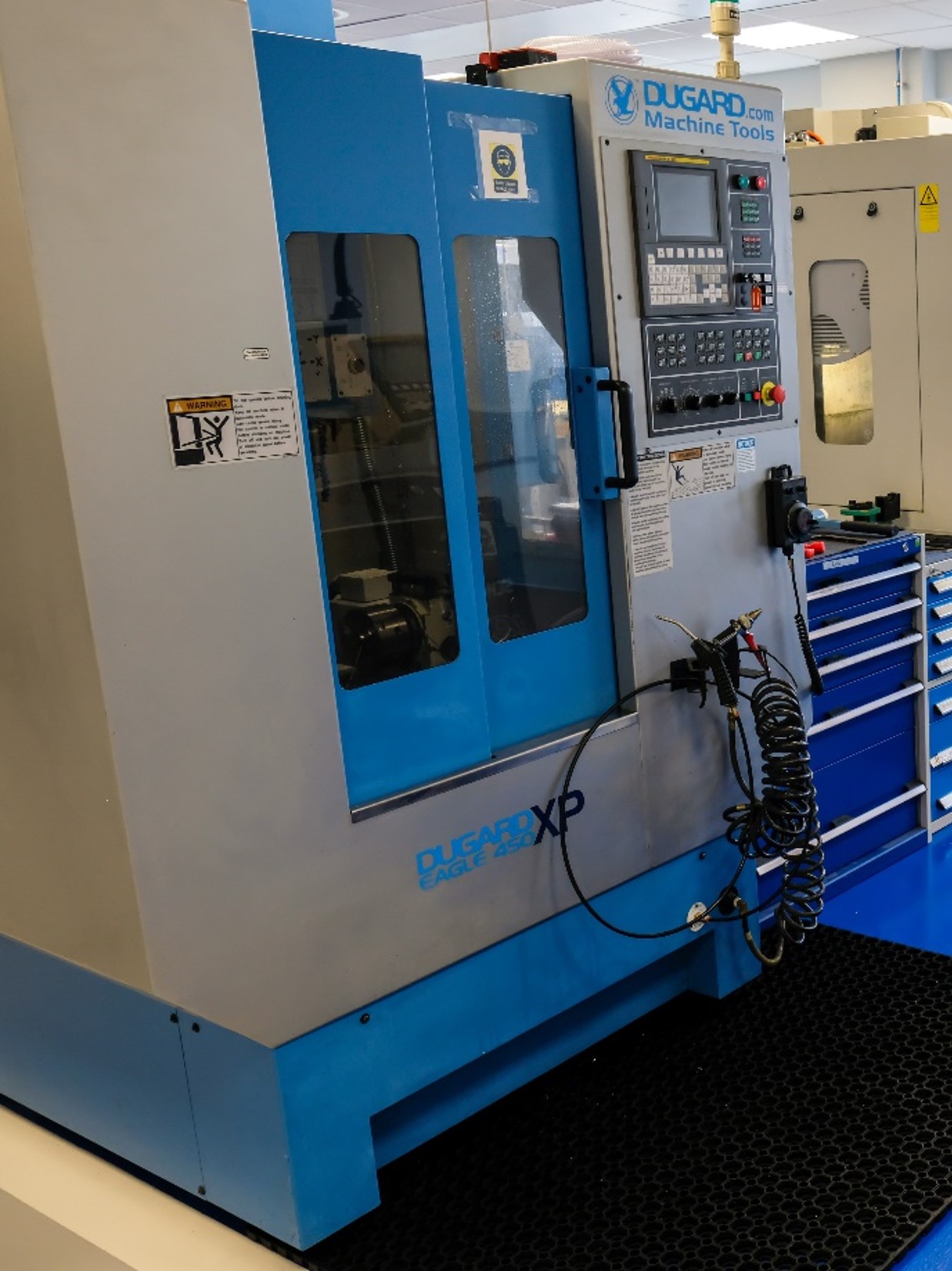 Wire bonder